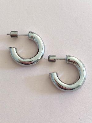 Chicago Hoop Earrings - Silver