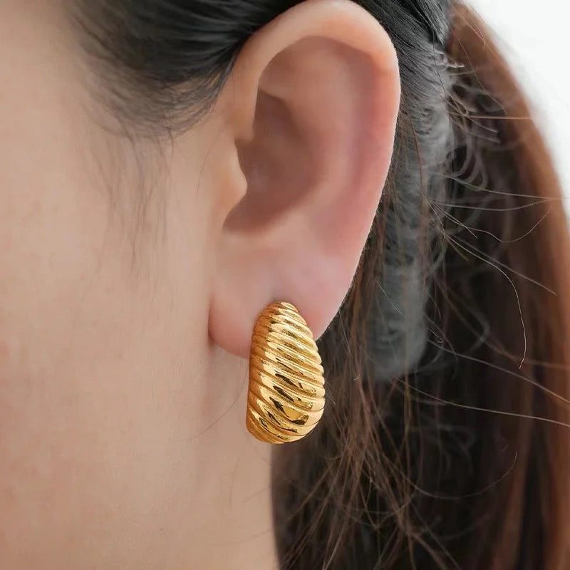 Hailey Earrings - Gold