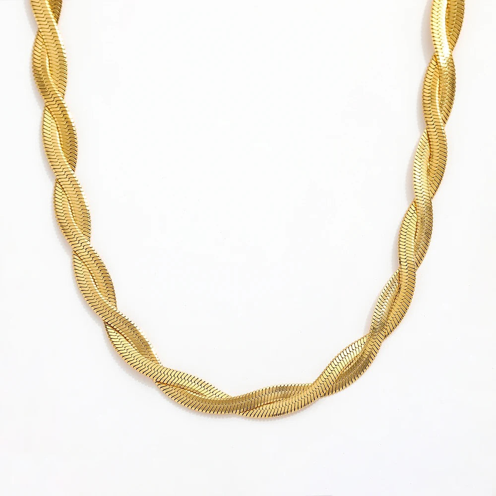 Herringbone Twist Chain Necklace